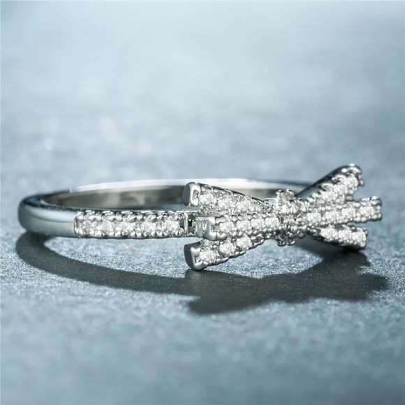 New 925 Silver Beautiful Bowknot Diamond Ring - Picture 2 of 3